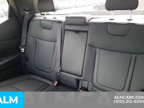 Used 2025 Hyundai Santa Cruz SEL image 16