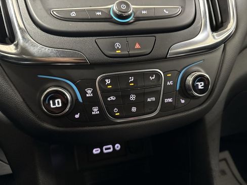 Used 2024 Chevrolet Equinox LT w/ LPO, Floor Liner Package image 15