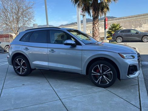 Used 2025 Audi Q5 2.0T Premium Plus w/ Premium Plus Package image 5