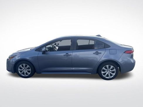 Used 2023 Toyota Corolla LE image 3