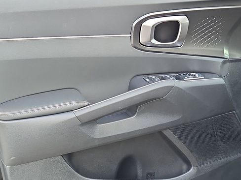 New 2026 Kia Sorento LX image 15