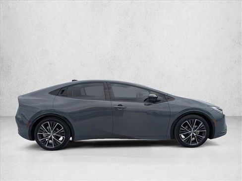 Used 2023 Toyota Prius Limited FWD image 4