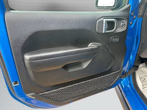 Used 2024 Jeep Wrangler Unlimited Rubicon 4xe AWD/4WD image 22