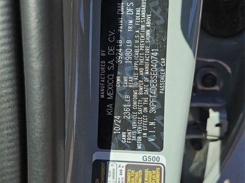 Used 2025 Kia K4 LXS image 28