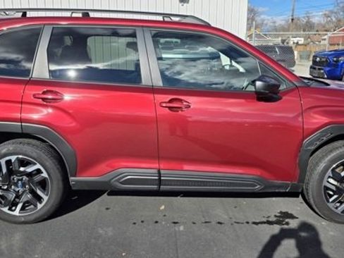 Used 2025 Subaru Forester Limited image 6