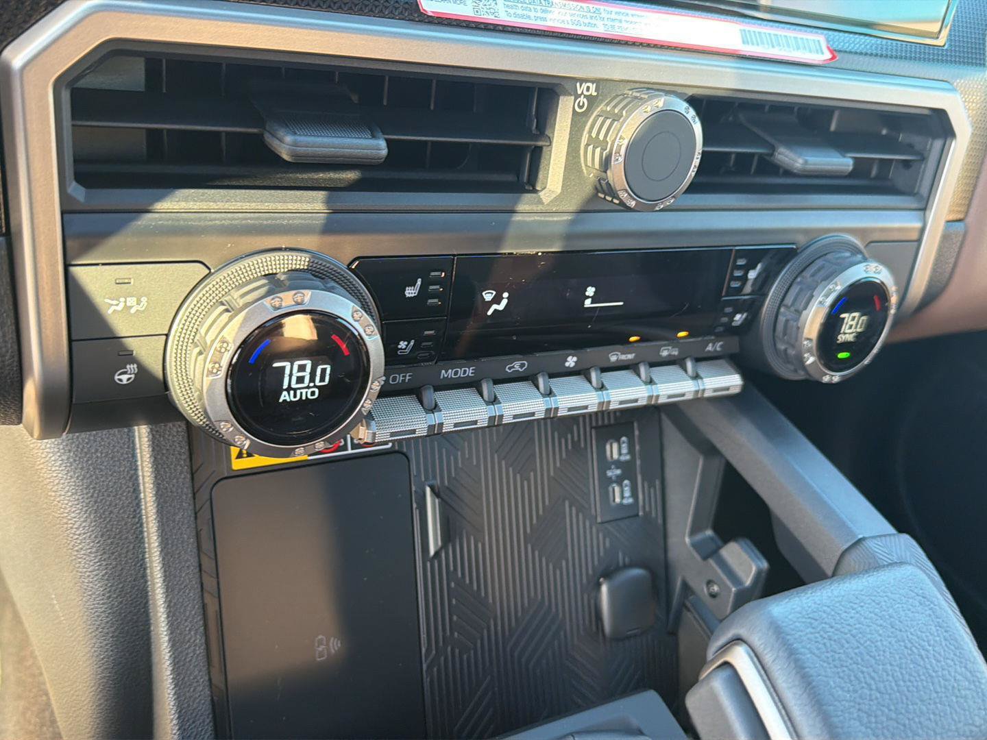 New 2026 Toyota 4Runner Limited AWD/4WD image 26