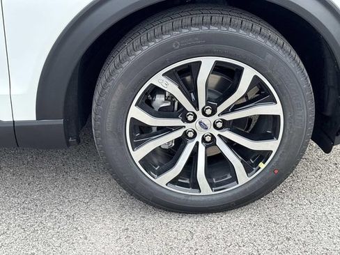 New 2026 Ford Explorer ST-Line AWD/4WD image 9