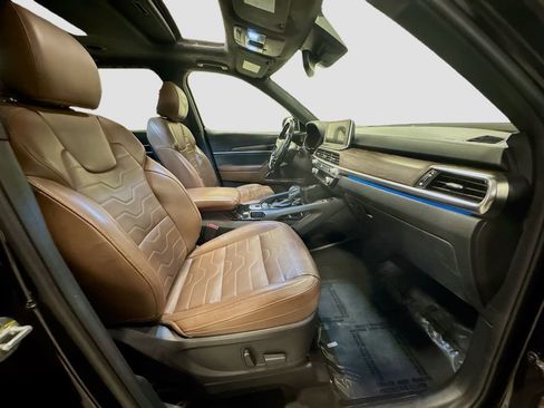 Used 2020 Kia Telluride SX w/ SX Prestige Package image 39