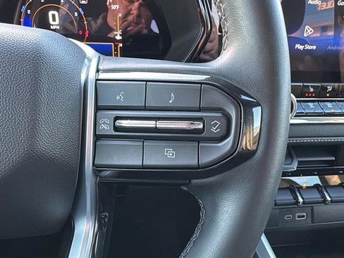 Used 2023 Chevrolet Colorado LT w/ LT Convenience Package II image 17