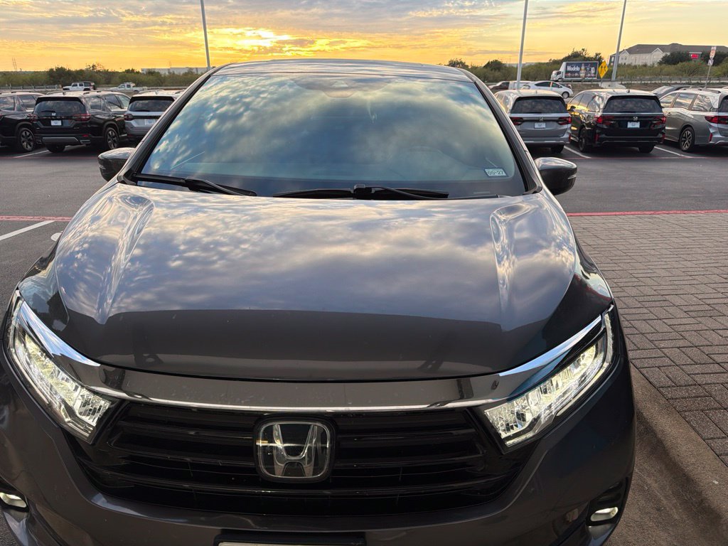 Used 2024 Honda Odyssey EX-L image 2