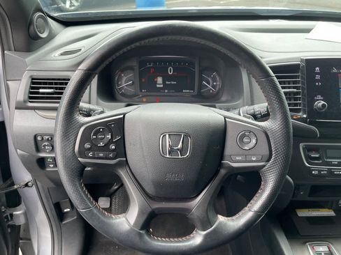Used 2023 Honda Passport TrailSport image 12