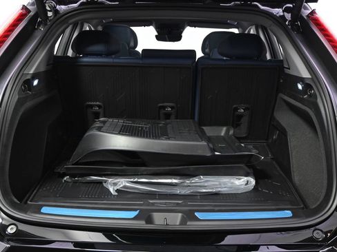 New 2026 Cadillac Optiq Sport 2 AWD/4WD image 19