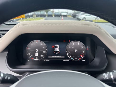 Certified 2023 Land Rover Defender 110 X-Dynamic SE AWD/4WD image 21