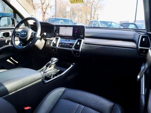 Certified 2023 Kia Sorento X-Line EX image 42