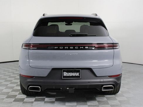 New 2026 Porsche Cayenne image 6