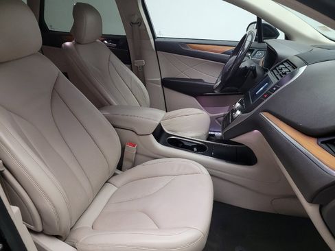 Used 2019 Lincoln MKC Select w/ Select Plus Package AWD/4WD image 21