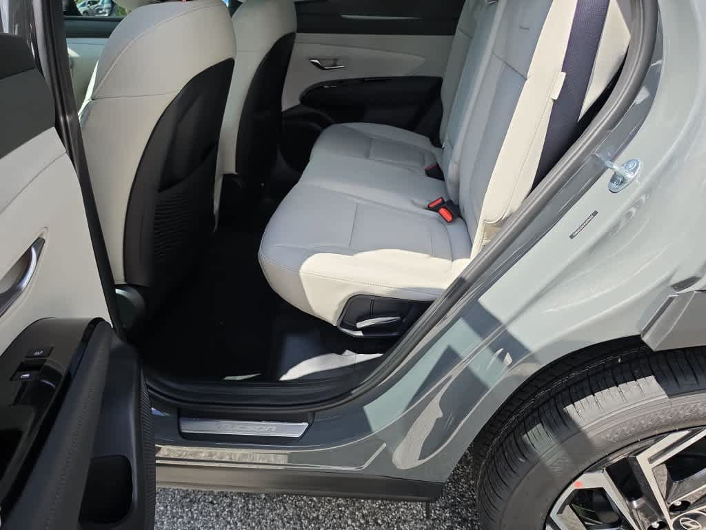 New 2026 Hyundai Tucson Limited w/ Tow & Go Package FWD image 21