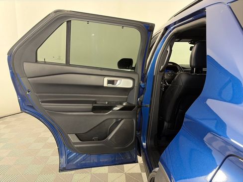 Used 2021 Ford Explorer ST w/ Equipment Group 401A AWD/4WD image 12