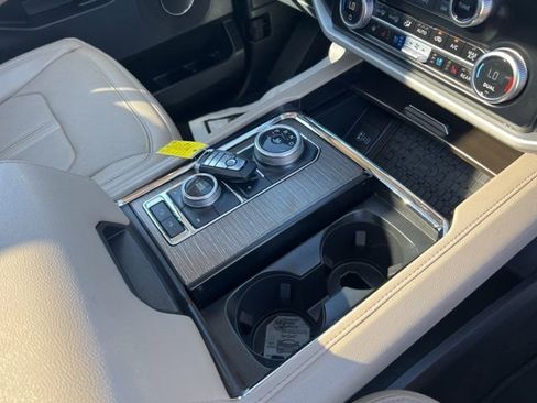 Used 2023 Ford Expedition Max Limited image 44