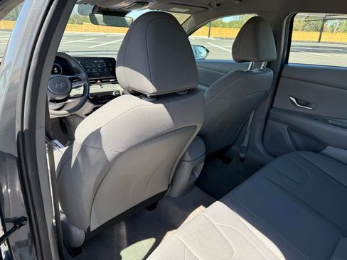 Certified 2024 Hyundai Elantra SEL image 23