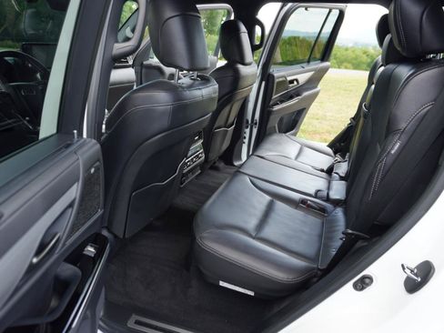 Used 2023 Lexus LX 600 F Sport w/ Accessory Package (Z1) AWD/4WD image 38
