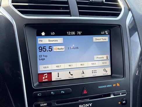 Used 2018 Ford Explorer Limited w/ Equipment Group 301A FWD image 10