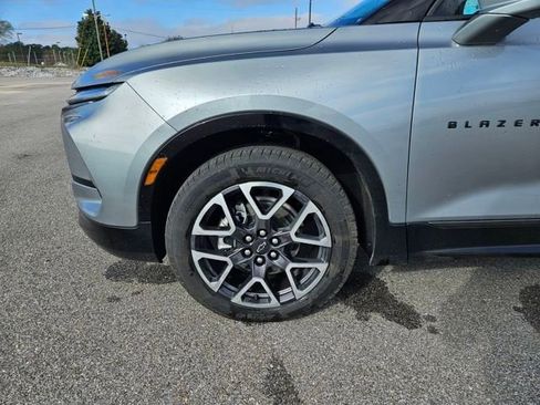 Used 2025 Chevrolet Blazer RS image 26