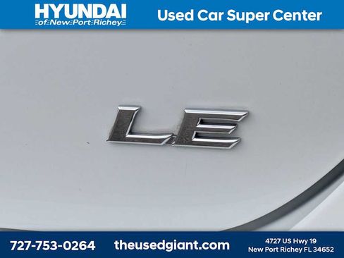 Used 2019 Toyota Camry LE FWD image 12
