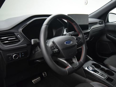 Used 2024 Ford Escape ST-Line w/ Tech Pack #1 AWD/4WD image 16