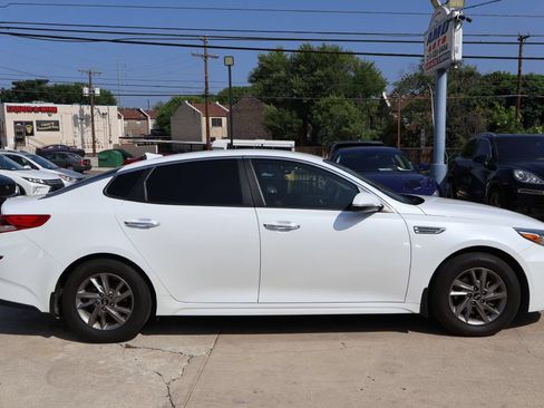 Used 2020 Kia Optima LX FWD image 8