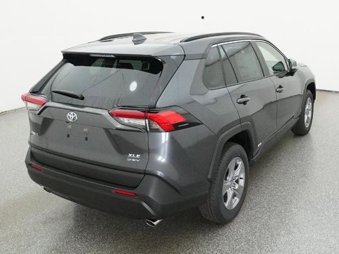 New 2025 Toyota RAV4 XLE image 19