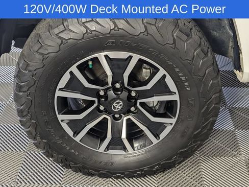 Used 2020 Toyota Tacoma TRD Sport AWD/4WD image 9