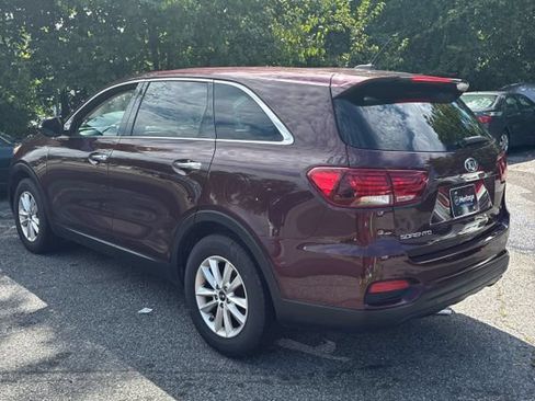 Used 2019 Kia Sorento FWD V6 image 11