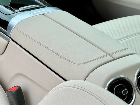 Certified 2026 Mercedes-Benz GLC 300 4MATIC image 32