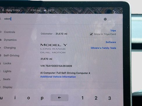 Used 2025 Tesla Model Y Long Range AWD/4WD image 38