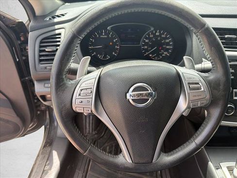 Used 2016 Nissan Altima 3.5 SR FWD image 12
