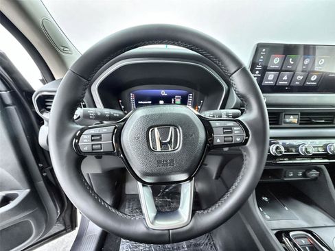 New 2026 Honda Pilot Touring image 22