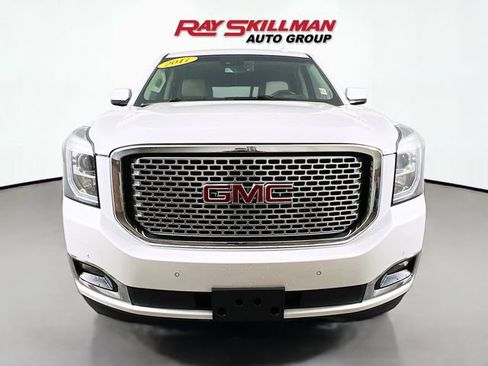 Used 2017 GMC Yukon Denali w/ Open Road Package AWD/4WD image 2