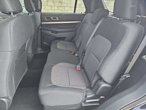 Used 2019 Ford Explorer XLT w/ Equipment Group 201A image 15