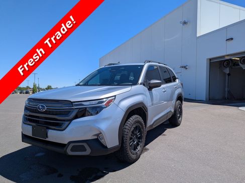 Used 2025 Subaru Forester Limited w/ Popular Package #2 AWD/4WD image 1