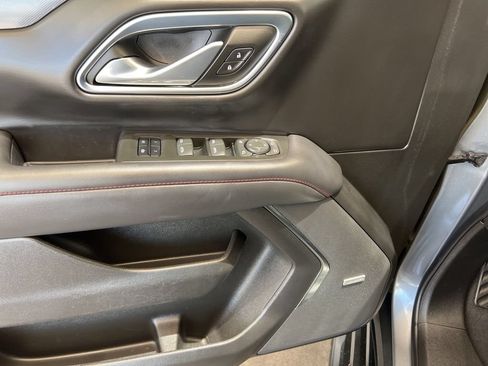 Used 2022 Chevrolet Tahoe RST w/ Luxury Package RWD image 12