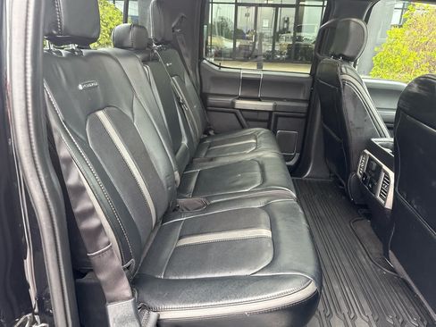 Used 2020 Ford F150 Platinum w/ Equipment Group 701A Luxury AWD/4WD image 23