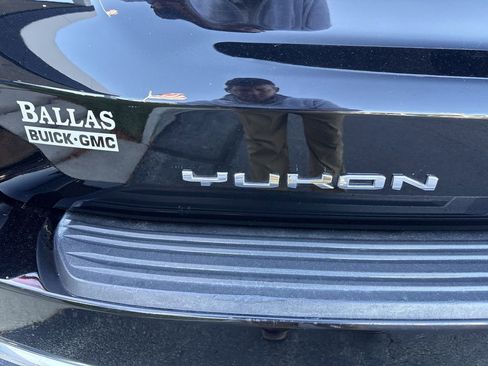 Certified 2021 GMC Yukon Denali w/ Denali Premium Package image 32