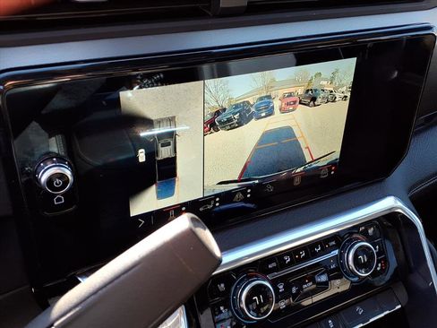 Used 2024 GMC Sierra 2500 Denali w/ Denali Reserve Package image 25