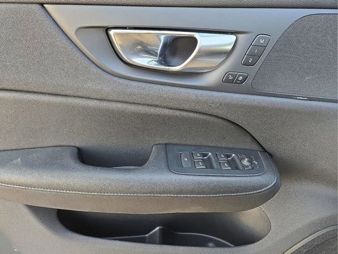Certified 2024 Volvo S60 B5 Core image 21