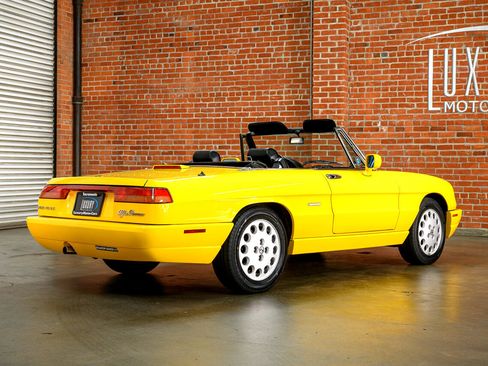 Used 1992 Alfa Romeo Spider Veloce image 6