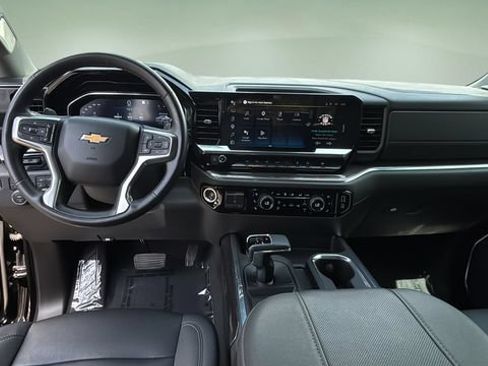 Used 2023 Chevrolet Silverado 1500 LTZ w/ LTZ Premium Package AWD/4WD image 16
