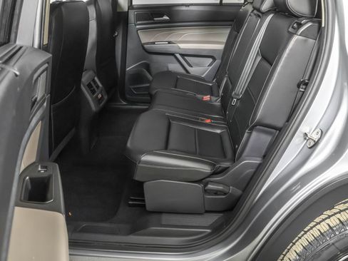 Used 2022 Volkswagen Atlas SE image 33