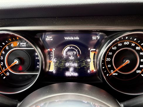 Used 2023 Jeep Wrangler Sahara image 25