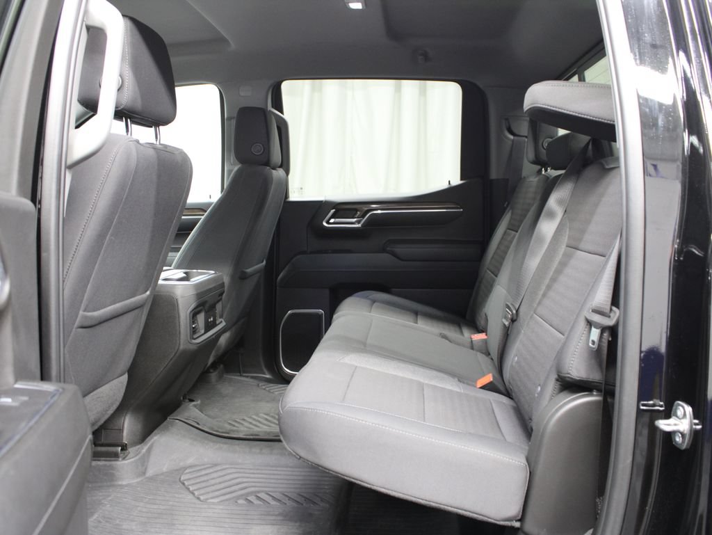 Used 2024 Chevrolet Silverado 1500 RST w/ Convenience Package II AWD/4WD image 17